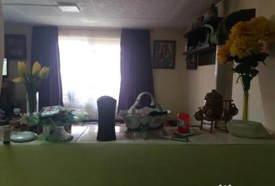 Casă cu 2 camere cu Teren 1600 Mp în Central - 2