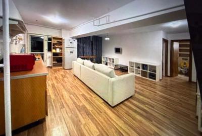 Apartament cu 3 camere semidecomandat, mobilat în P-ța Unirii - 2