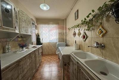 Apartament cu 2 camere decomandat în Vitrometan - 4