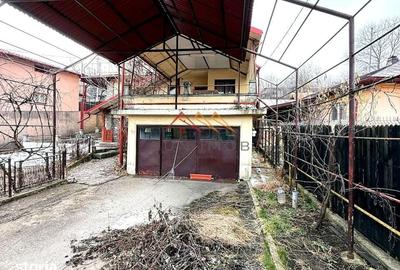 Casă cu 7 camere cu Teren 604 Mp în Poiana - 12