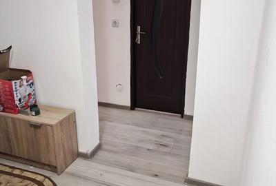 Apartament cu 3 camere decomandat în Orizont - 1