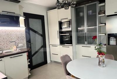 Casa individuala, cu 4 camere, 240 mp, 800 mp teren, zona Bu - 7