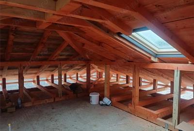 Casă cu Teren 360 Mp în Lunca Cetățuii - 1