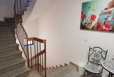 Casă cu Teren 25 Mp în Unirii - 2