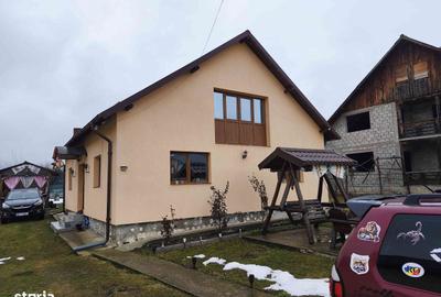 Casă cu 5 camere cu Teren 1000 Mp în Lerești - 8