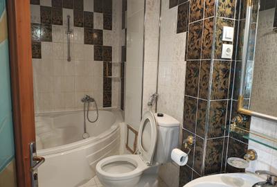 2 camere de inchiriat vedere la Fantani Casa Poporului Bulevardul Unirii - 8