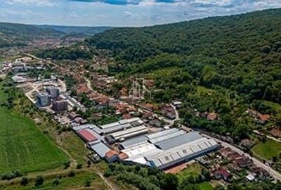 Spațiu industrial, de 3,000 mp, în Est - 3