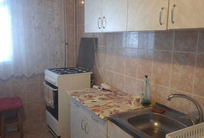 Apartament cu 2 camere decomandat în Titan - 8