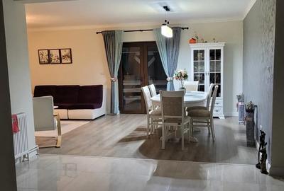 Casa de Vanzare - 2