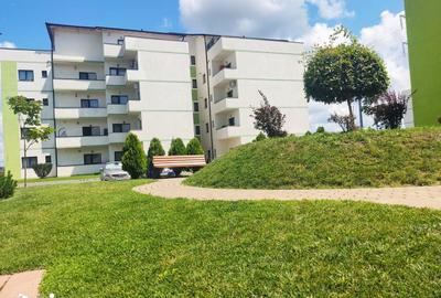 Apartament cu 3 camere decomandat în Central - 1