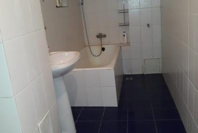 2 camere pe b-dul  Unirii, nemobilat, 440 euro 2 camere pe b-dul  Unirii, nemobilat, 440 euro - 5