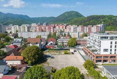 Teren de 3256 mp, în Județean - 8