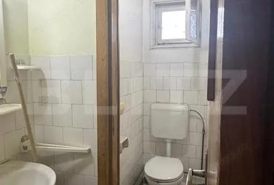 Apartament cu 4 camere semidecomandat în Central - 1
