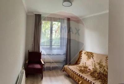 Casa / Vila cu 4 camere de vanzare - 1