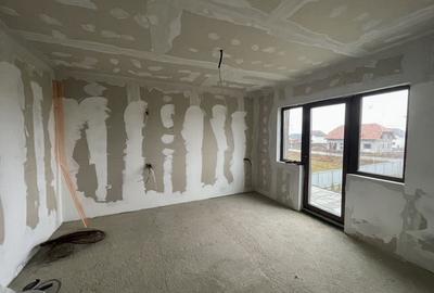 Pensiune cu piscina in constructie - 7