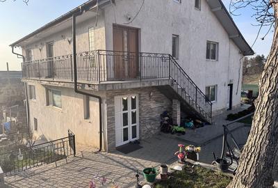 Casă cu 4 camere în Hlincea - 2