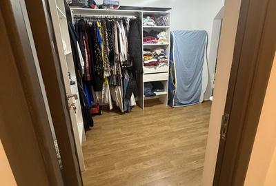 Apartament cu 4 camere decomandat în Central - 1