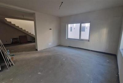 Vanzare casa tip duplex finalizata zona Unitatii Militare Floresti - 5