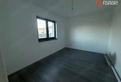 Casă cu 5 camere cu Teren 300 Mp în Chișoda - 2