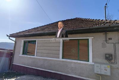 Casă cu 4 camere cu Teren 300 Mp în Muncitoresc - 9