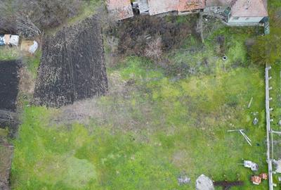 Teren de 1432 mp, în Peregu Mic - 6