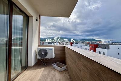 Apartament cu 4 camere în Tractorul - 30