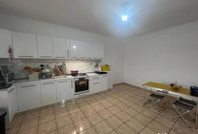 Apartament cu 4 camere decomandat în Aradul Nou - 1