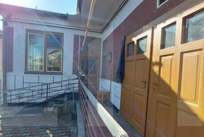 Casa 154 mp, teren 258 mp, zona strazii Bucuresti - 1