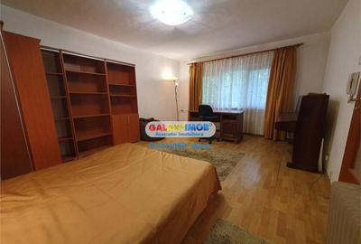 Garsonieră decomandată, mobilată în Decebal - 8