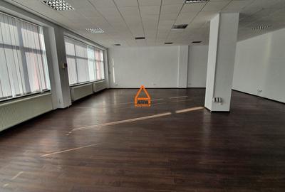 Spatiu comercial - Birouri - 235 mp - Podu Ros - 5
