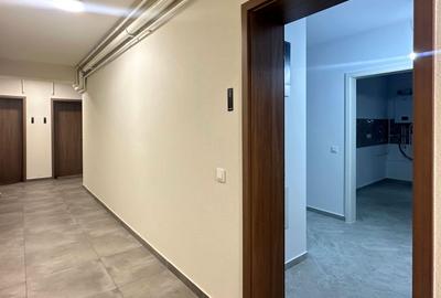 Apartament cu 2 camere decomandat în Tractorul - 19