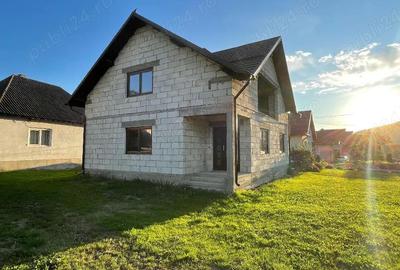 Casă în Moisei - 3