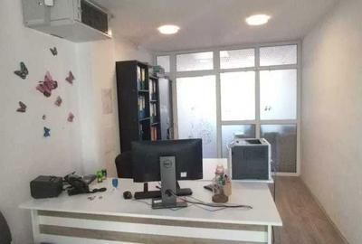 Spațiu comercial, de 28 mp, în Traian - 1