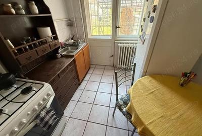 Casă cu 4 camere în Central - 9