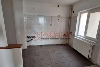 Apartament cu 3 camere decomandat în Giurgiului - 15