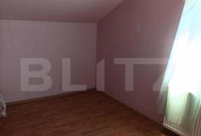 Casa de vanzare cu 5 camere - 1