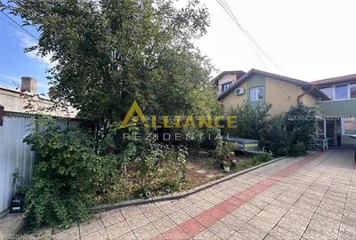 Casă individuală cu 6 camere cu Canalizare în Central - 11