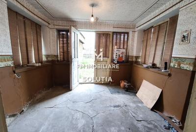 Casă de vânzare cu 10 ari teren -Central-Miresu Mare! - 10