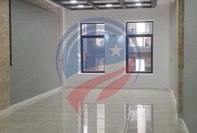 Spațiu comercial, de 240 mp, în Ultracentral - 3