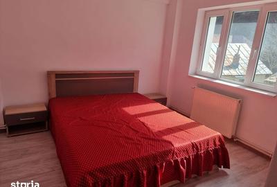 Apartament cu 3 camere semidecomandat în Central - 6