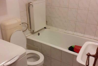 Garsonieră semidecomandată în Uzina 2 - 3