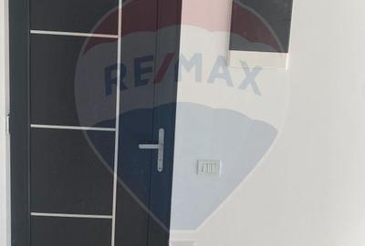 DE VANZARE Vila tip Quadruplex OTOPENI - 19