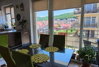 Floresti , Florilor 3 camere - 2