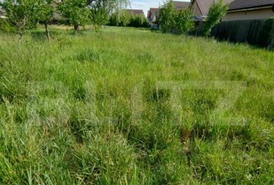 Teren intravilan de vanzare, 900 mp, deschidere de 15 m, zon - 3