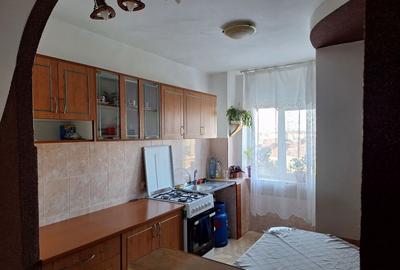 Apartament cu 2 camere semidecomandat în Central - 1