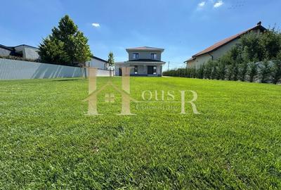 1.000 mp Teren.Vila Deosebita.COMISION 0% - 12