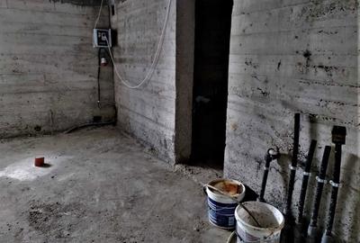 Teren de 1800 mp, în Central - 4