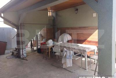 Casă cu 9 camere cu Teren 700 Mp în Turda