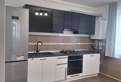 Apartament cu 2 camere semidecomandat în Florești