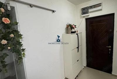 Apartament cu 3 camere decomandat în Giurgiului